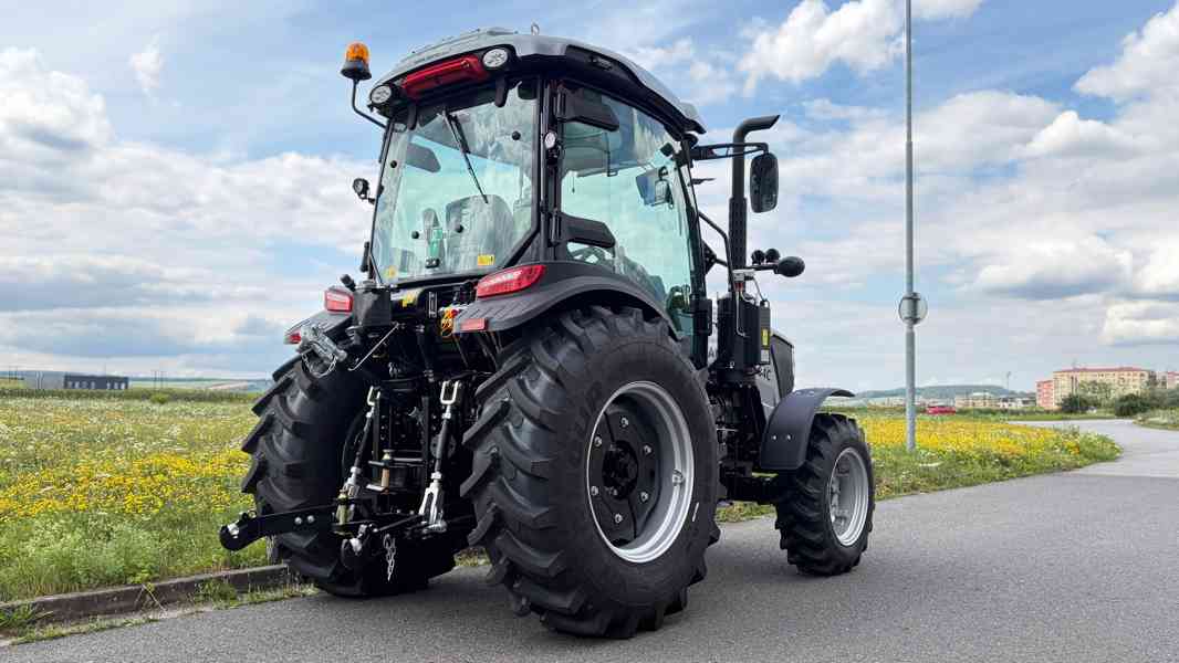 Traktor Tauros TB504C 4x4 (až 50 koní) - foto 6