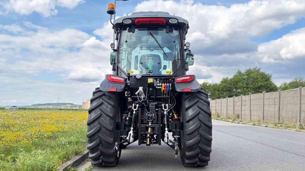 Traktor Tauros TB504C 4x4 (až 50 koní) - foto 8