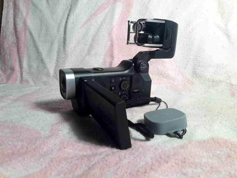 kamera ZOOM Q8 - Kompletní balení, nová baterie, top stav - foto 6