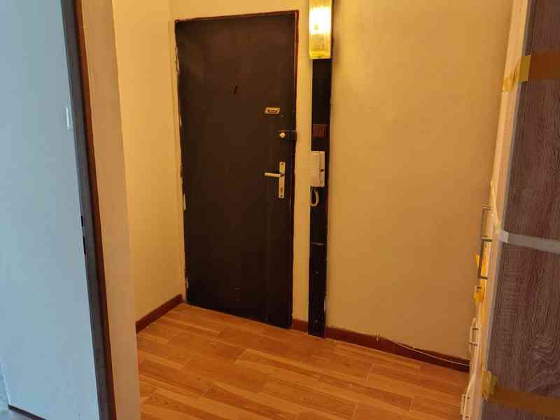 Pronájem bytu 3+1 po rekonstrukci s lodžií, Pražská, Teplice - foto 6