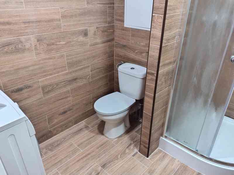 Pronájem bytu 3+1 po rekonstrukci s lodžií, Pražská, Teplice - foto 9