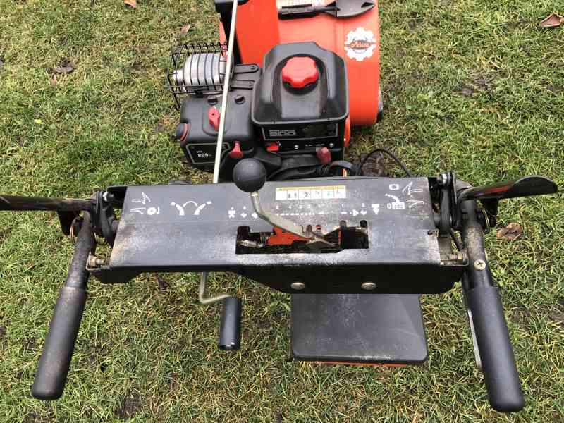 SNĚHOVÁ FRÉZA ARIENS COMPACT 20  - foto 2