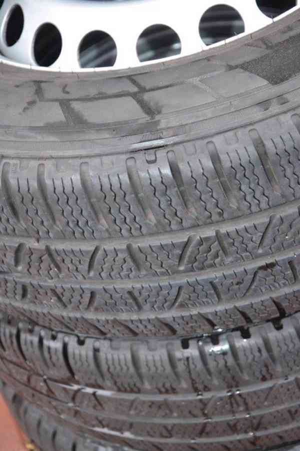 235/65 16C zimní sadaMercedes Sprinter Pirelli  Winter - foto 9