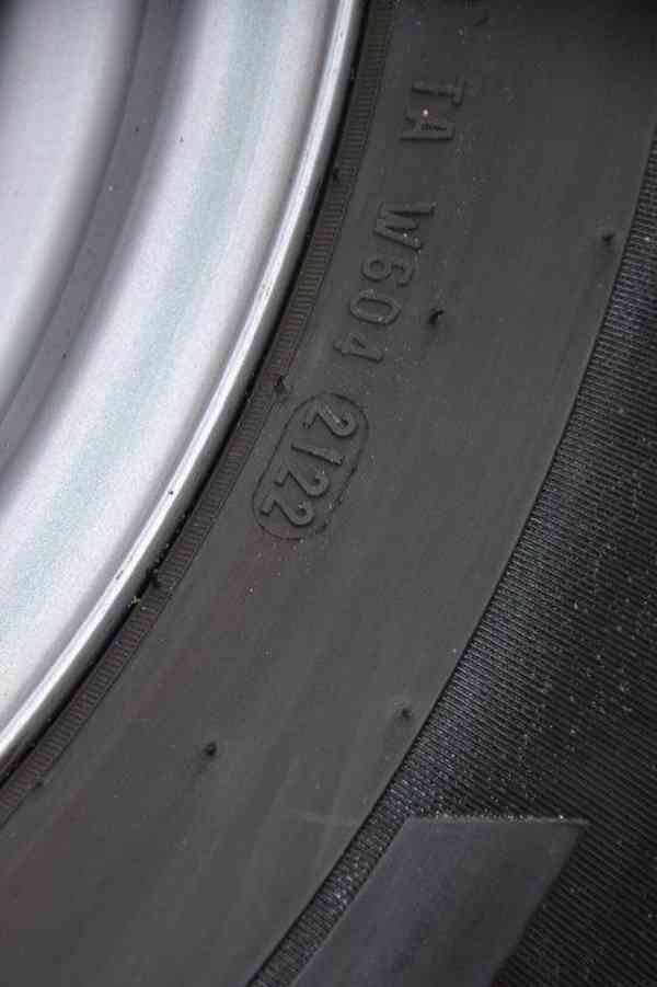 235/65 16C zimní sadaMercedes Sprinter Pirelli  Winter - foto 7