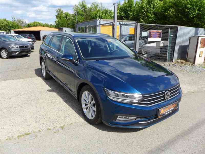 Volkswagen Passat 1,6 TDI COMFORTLINE, LED, DPH - foto 2