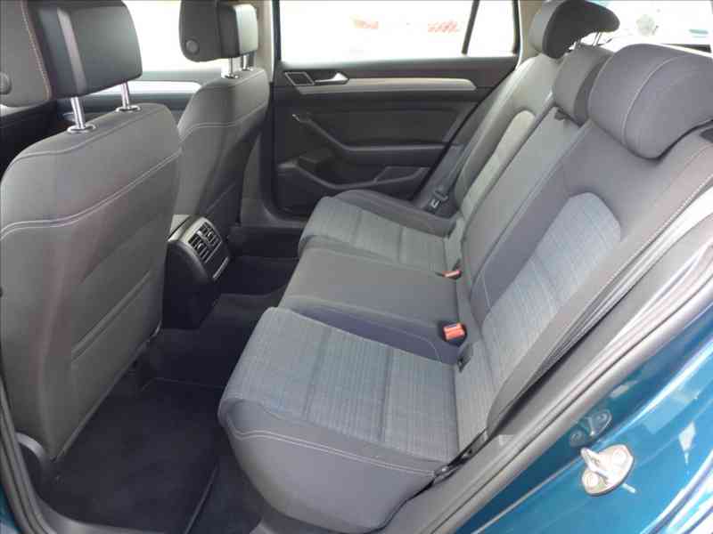 Volkswagen Passat 1,6 TDI COMFORTLINE, LED, DPH - foto 6
