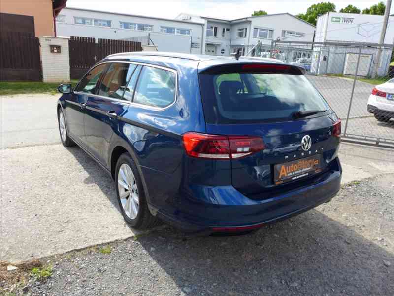 Volkswagen Passat 1,6 TDI COMFORTLINE, LED, DPH - foto 4