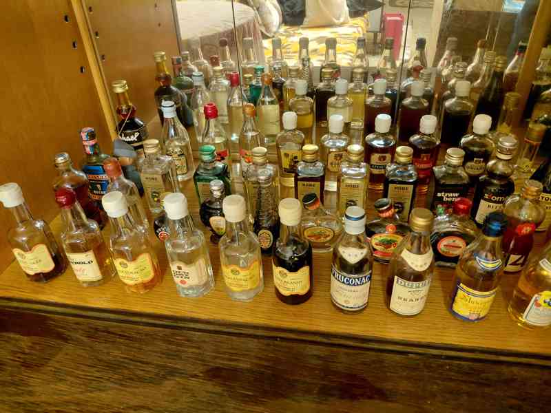 Sběratelské lahvičky - foto 4