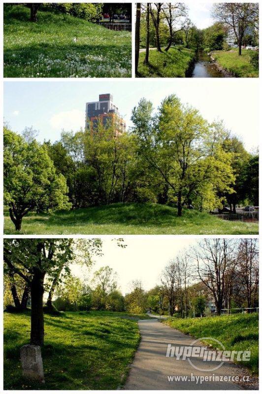 Pěkný 2+kk/balkon + park.stání v rezidenci Eliška - foto 5
