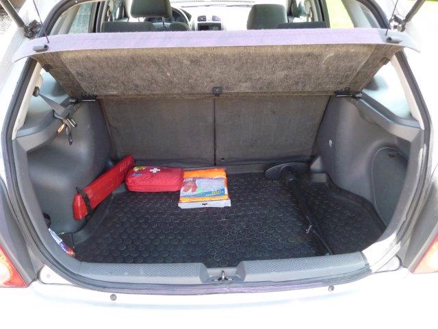 Prodame MAZDA 323f - foto 4