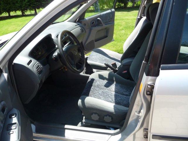 Prodame MAZDA 323f - foto 16