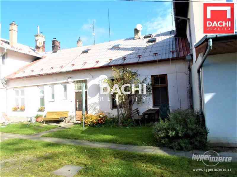 Prodej  bytu v přízemí o dispozici 2+1 velikost 66 m? v Olomouci, lokalita   Hejčín, ulice Horní Hej - foto 2