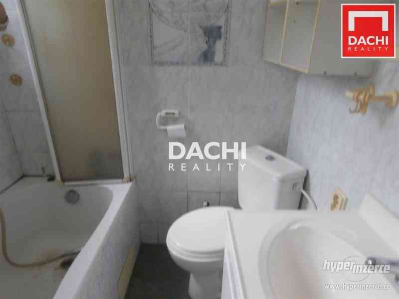 Prodej  bytu v přízemí o dispozici 2+1 velikost 66 m? v Olomouci, lokalita   Hejčín, ulice Horní Hej - foto 13