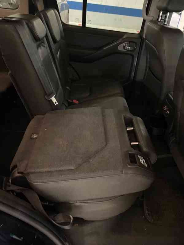 Nissan Pathfinder 2.5 dCi LE 126kw - foto 10