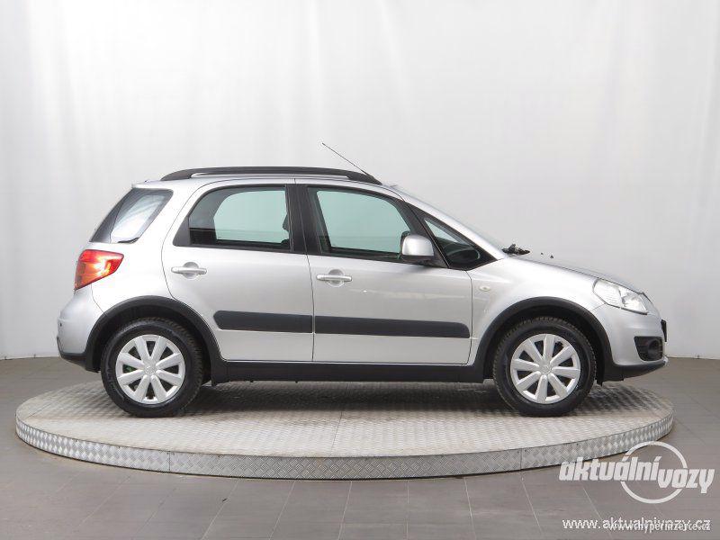 Suzuki SX4 1.6, benzín, r.v. 2014 - foto 12