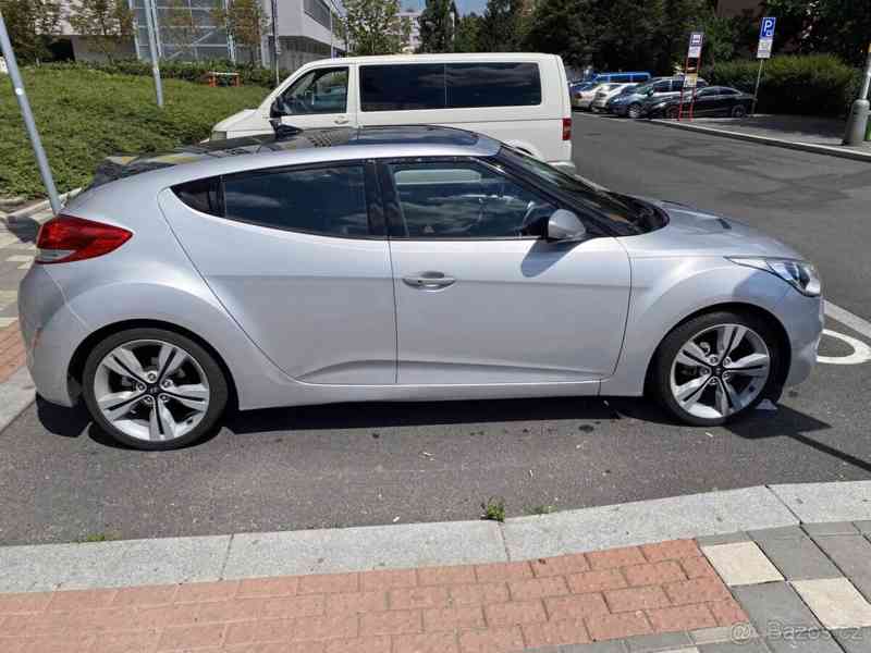 Hyundai Veloster 1,6 GDI 103kW - foto 3