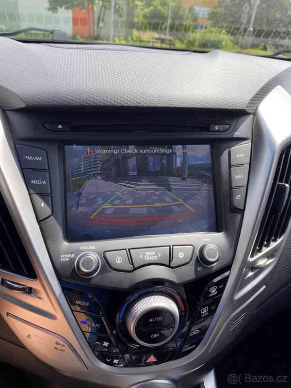 Hyundai Veloster 1,6 GDI 103kW - foto 6