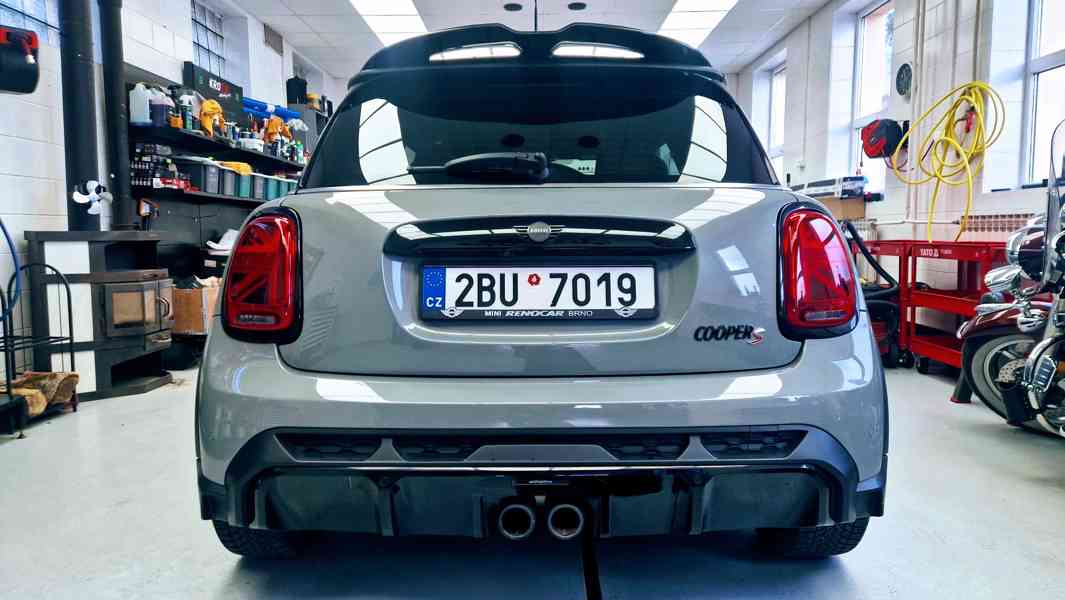 MINI Cooper S John Works Packet ČR 1 majitel DPH - foto 13