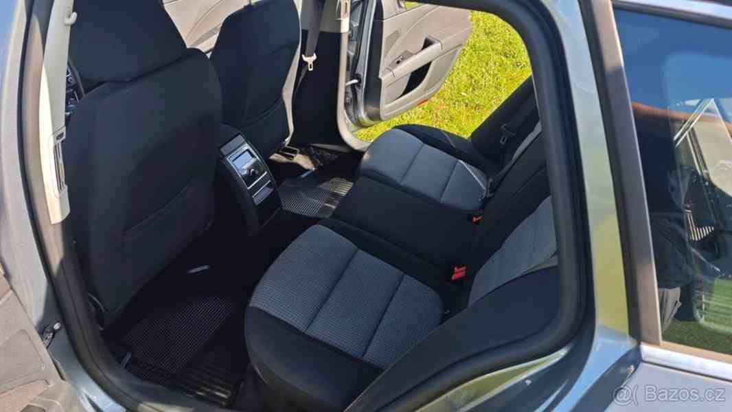 Škoda Superb 2,0   tdi - foto 12