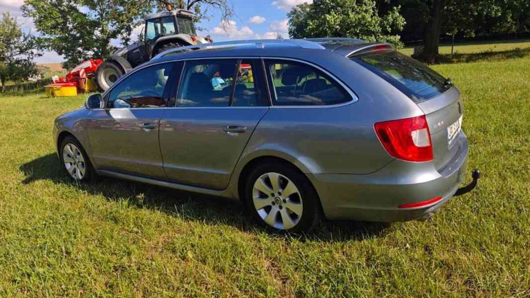 Škoda Superb 2,0   tdi - foto 2