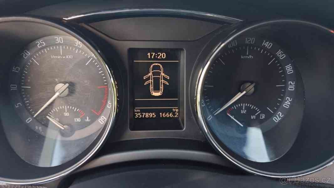 Škoda Superb 2,0   tdi - foto 11