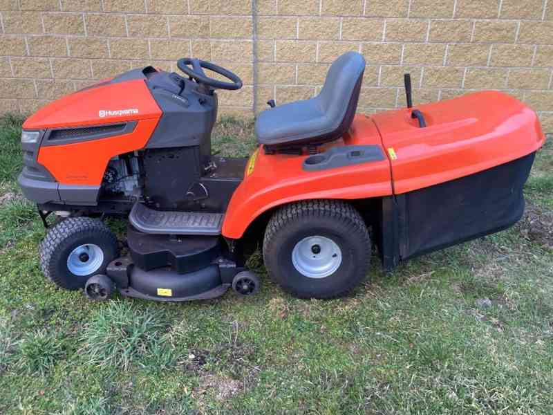 Zahradní traktor Husqvarna CTH 150 Twin - foto 5