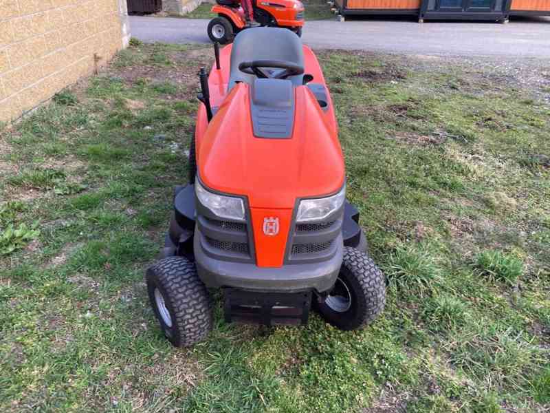 Zahradní traktor Husqvarna CTH 150 Twin - foto 2