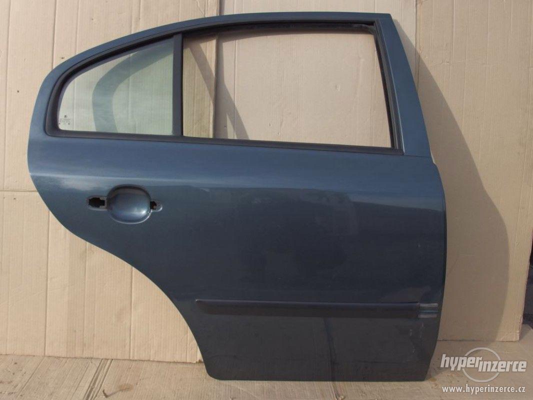 Pravé zadní dveře Škoda Octavia I hatchback - foto 1