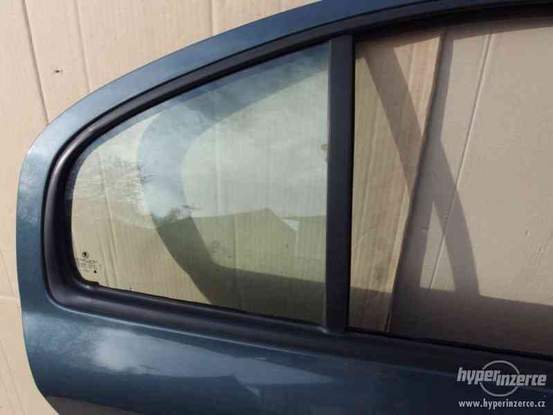 Pravé zadní dveře Škoda Octavia I hatchback - foto 3