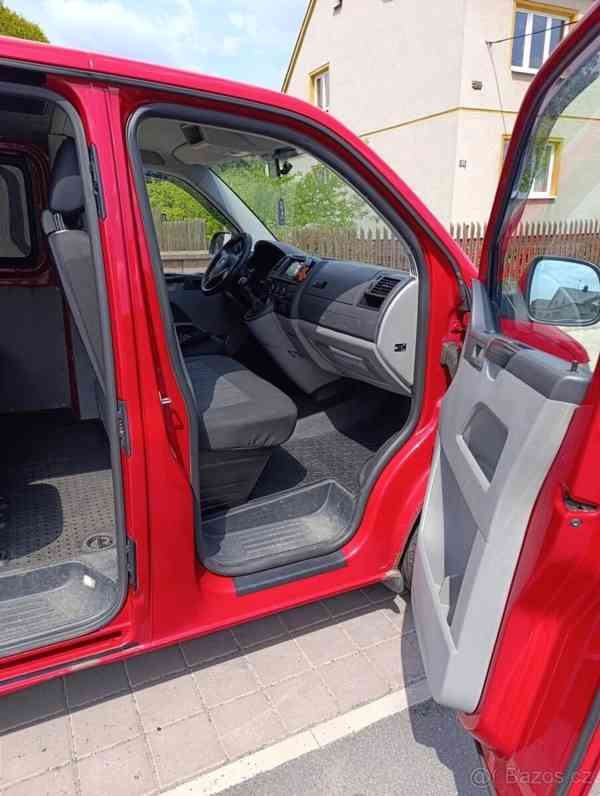 Volkswagen Transporter 2,0   T5.1 LONG 2.0TDI 103KW 9 MÍST - foto 15