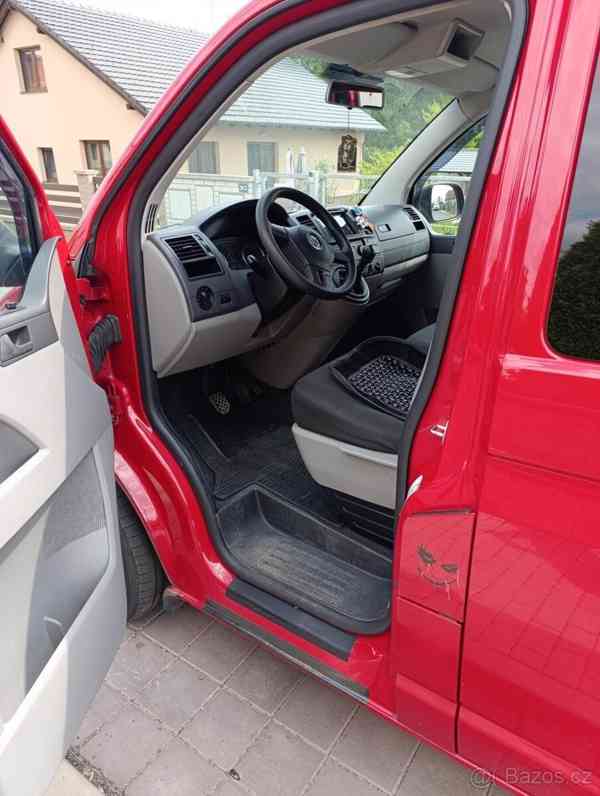 Volkswagen Transporter 2,0   T5.1 LONG 2.0TDI 103KW 9 MÍST - foto 17