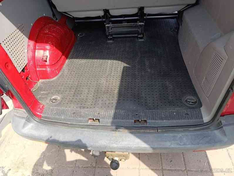 Volkswagen Transporter 2,0   T5.1 LONG 2.0TDI 103KW 9 MÍST - foto 9