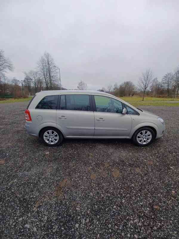 Opel Zafira 1,6 - foto 15