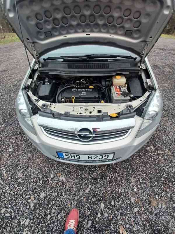 Opel Zafira 1,6 - foto 18