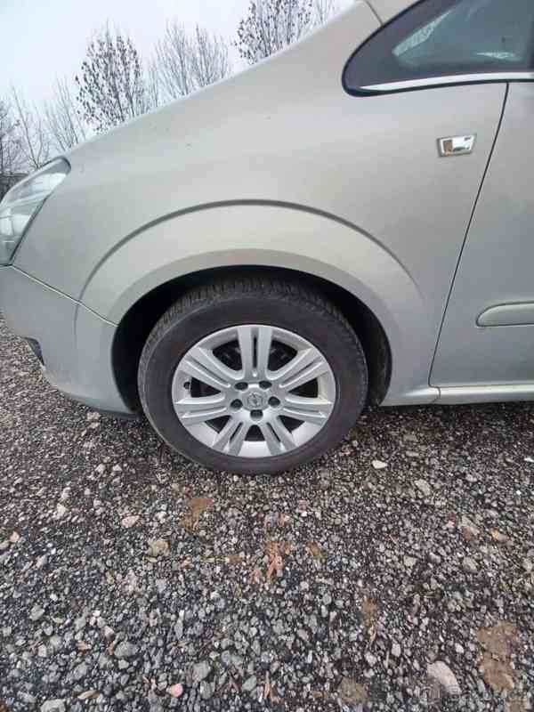 Opel Zafira 1,6 - foto 11