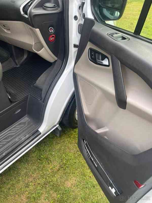 Ford Tourneo Custom 2,2   L2, nez.topení Planar - foto 15