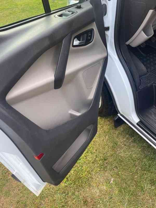 Ford Tourneo Custom 2,2   L2, nez.topení Planar - foto 14