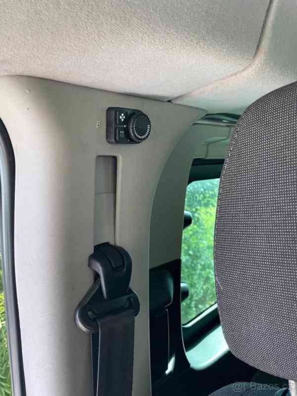 Ford Tourneo Custom 2,2   L2, nez.topení Planar - foto 16