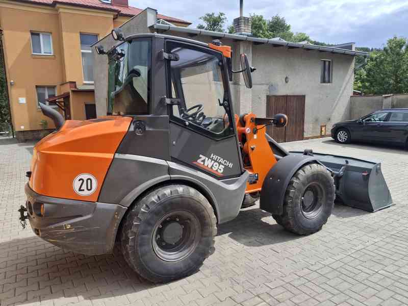 Nakladač Hitachi ZW95-6V, r. 2020, 8000 mth, 0,8 m³, funkční - foto 2