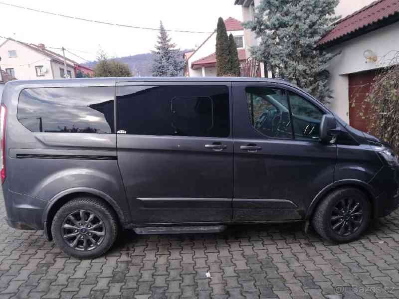 Ford Tourneo Custom	 - foto 1