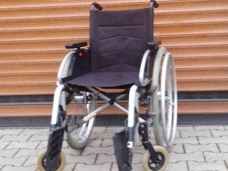 09 - Mechanický invalidní vozík Meyra - foto 2