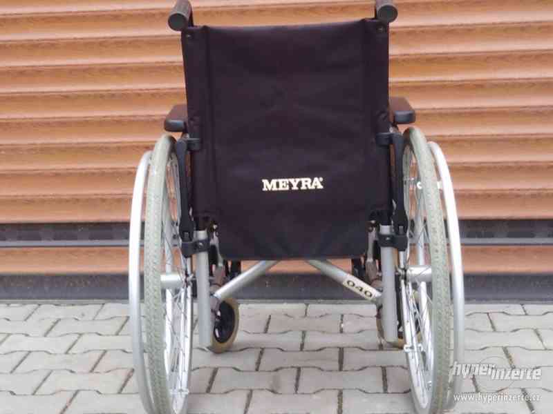 09 - Mechanický invalidní vozík Meyra - foto 4