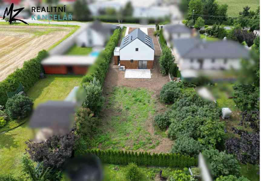 Prodej rodinného domu 131 m², pozemek 1098 m² - foto 2