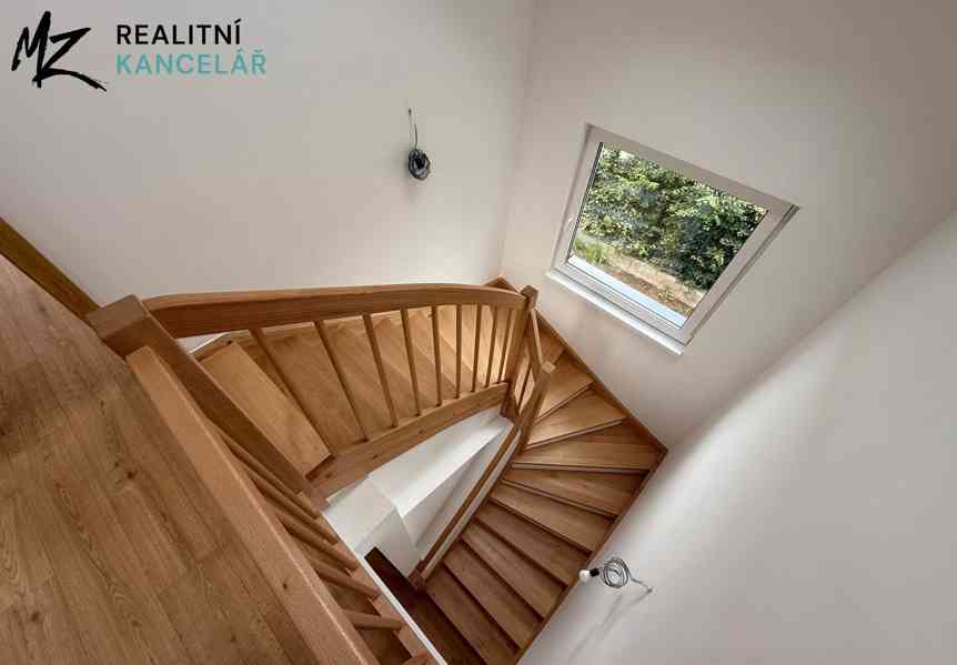 Prodej rodinného domu 131 m², pozemek 1098 m² - foto 15