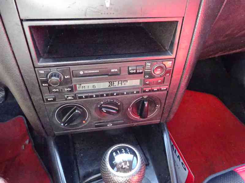 VW Golf 1.6i r. v. 1999 (Koupeno v ČR) eko 3000 kč.  - foto 8