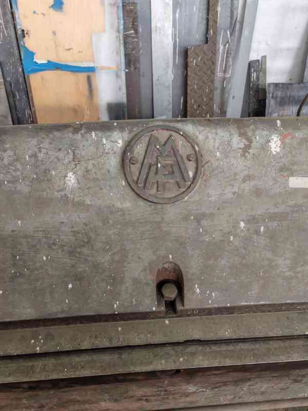 Litinová ohýbačka plechu - foto 3