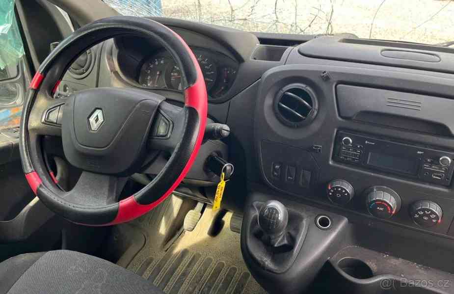 Renault Master 2,3   dCi 96 kW r. 2017 - HAVAROVANÝ - foto 5