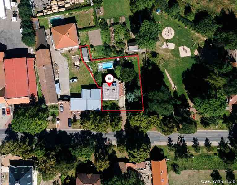 Prodej rodinného domu 5+kk s bazénem, garáží a zahradou – Ve - foto 29