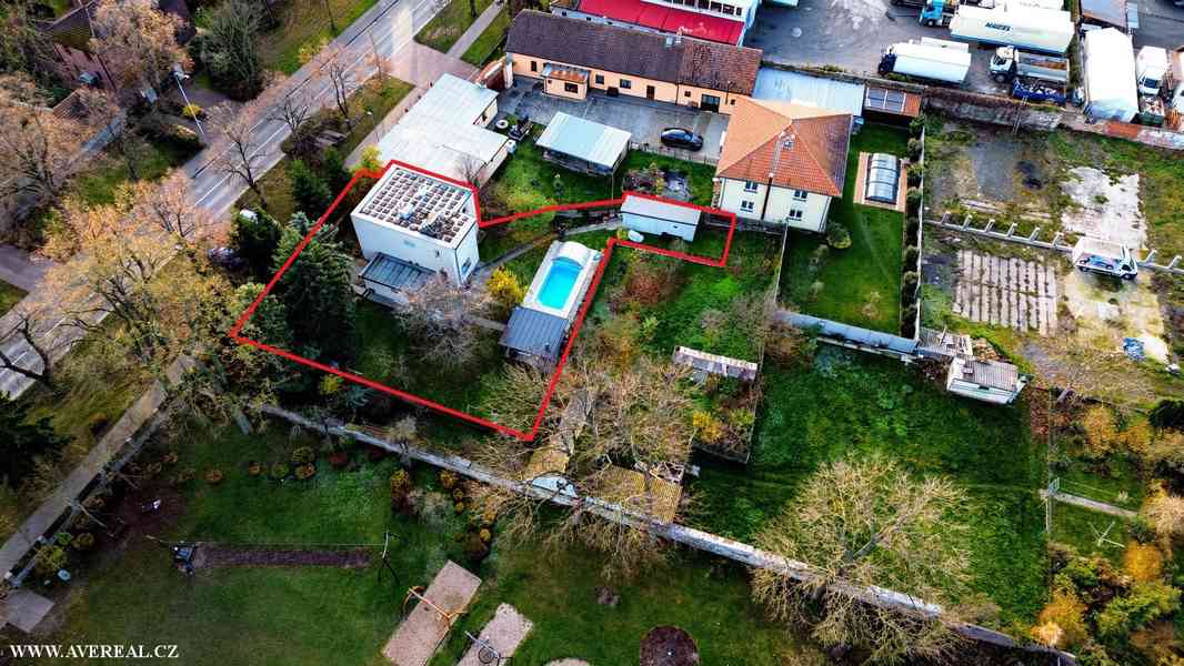 Prodej rodinného domu 5+kk s bazénem, garáží a zahradou – Ve - foto 25