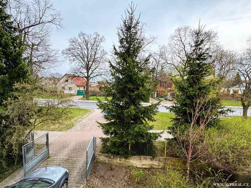 Prodej rodinného domu 5+kk s bazénem, garáží a zahradou – Ve - foto 19